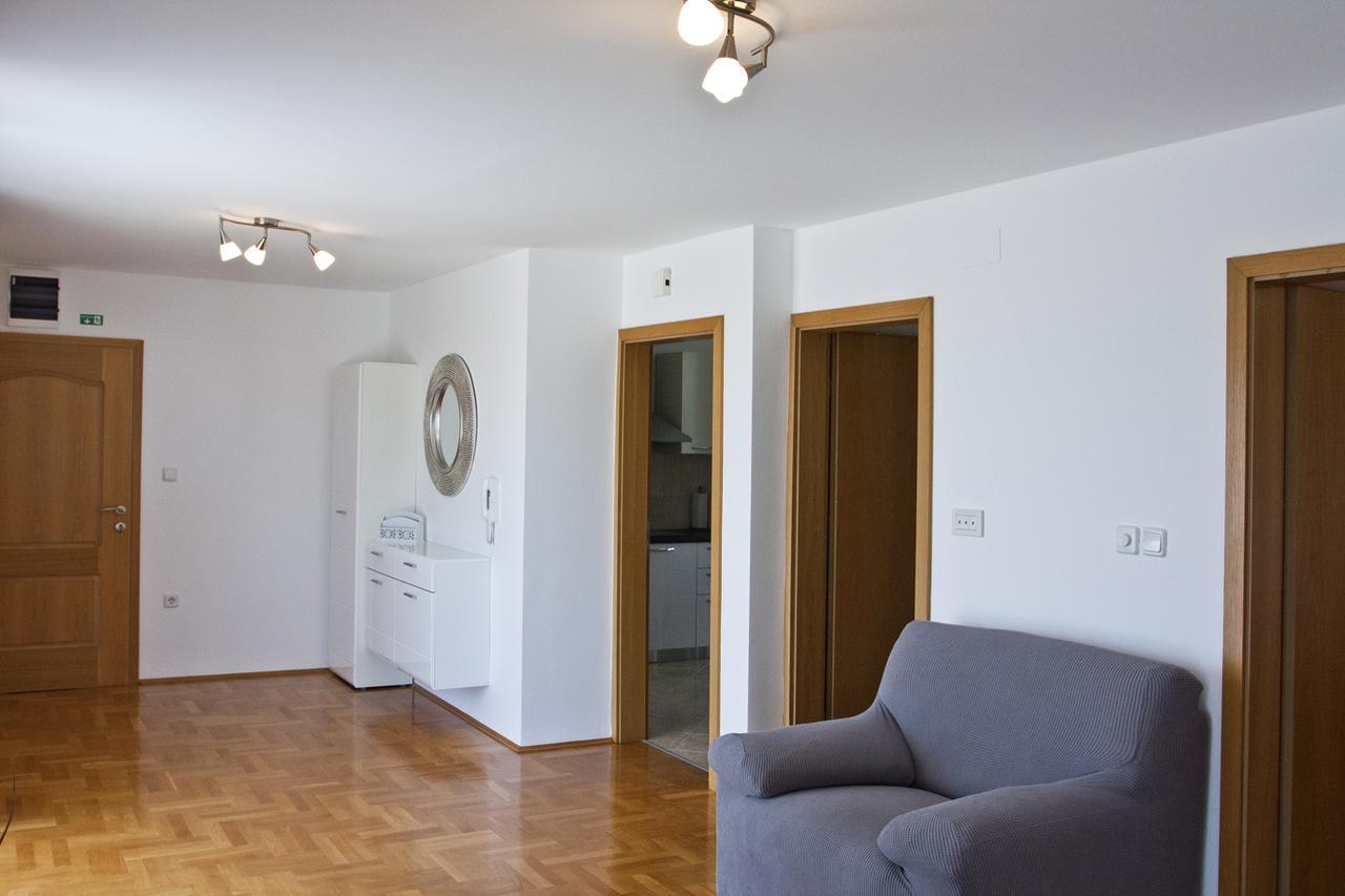 Apartment Noel Kastela Exterior photo